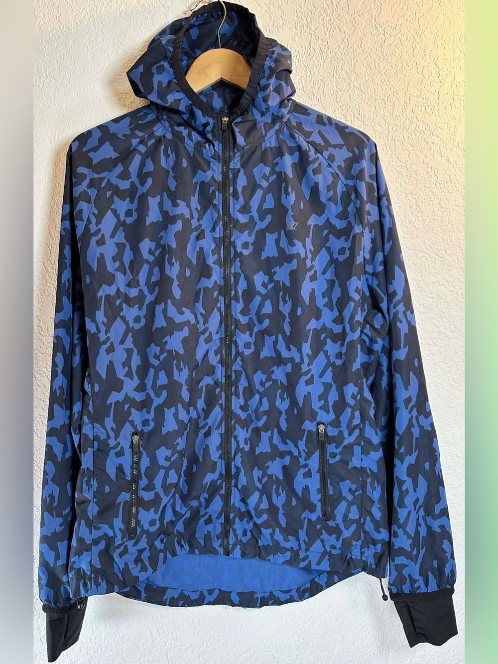 Zyia Active Hooded Blue Camo Windbreaker